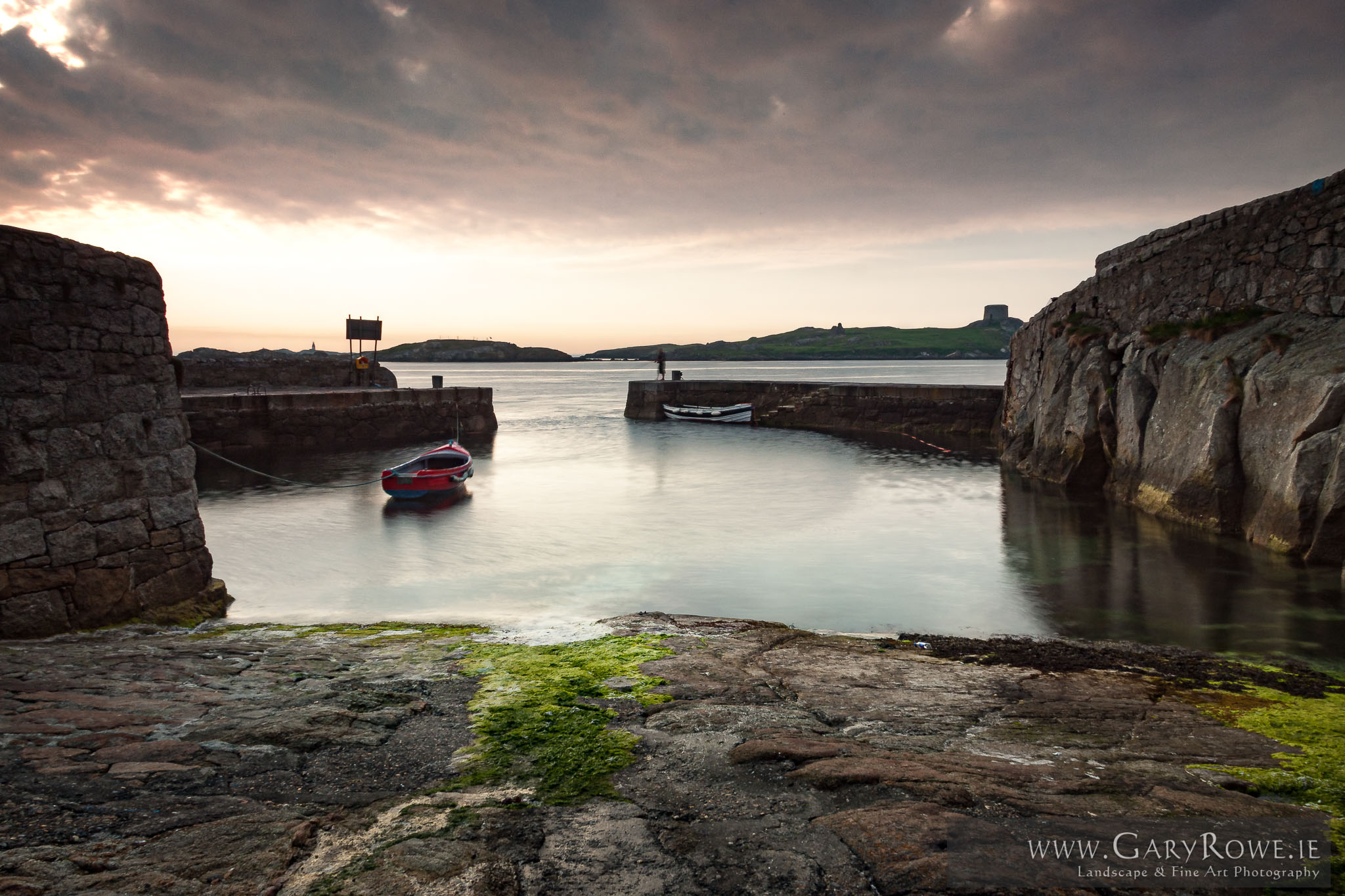 Early-Morning-at-Coliemore---GigaPixel.jpg